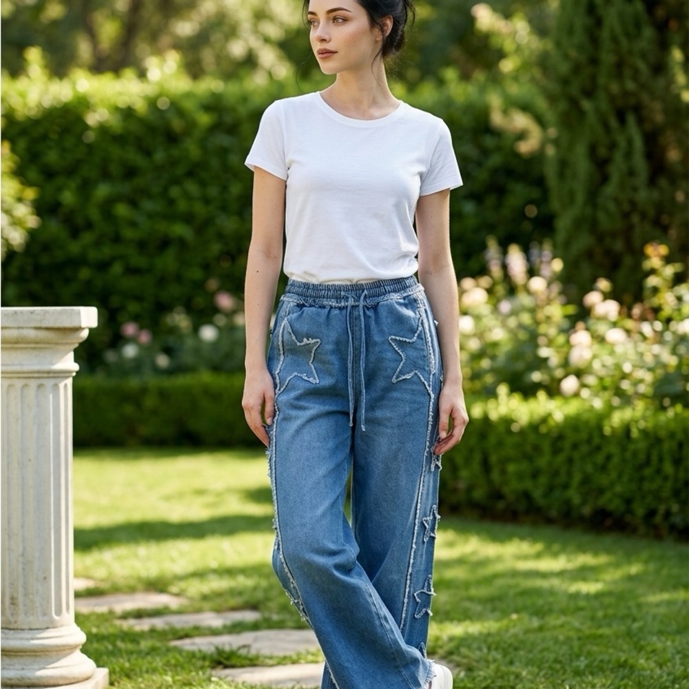 NWT - Sage & Fig Star-Appliqué Elastic-Waist  -